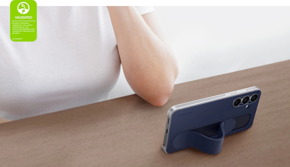 Kryt na mobil Samsung Standing Grip na Galaxy S25 FE černý Kryt na mobil Samsung Standing Grip pro Samsung Galaxy S25 FE - ukázka využití rukojeti krytu jako stojánku