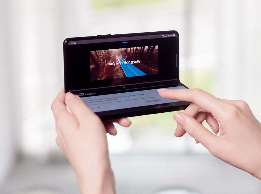 Mobilní telefon Samsung Galaxy Z Fold3 256 GB 5G - ZÁNOVNÍ - 12 měsíců záruka zelený Mobilní telefon Samsung Galaxy Z Fold3 256 GB 5G - ZÁNOVNÍ - 12 měsíců záruka zelený