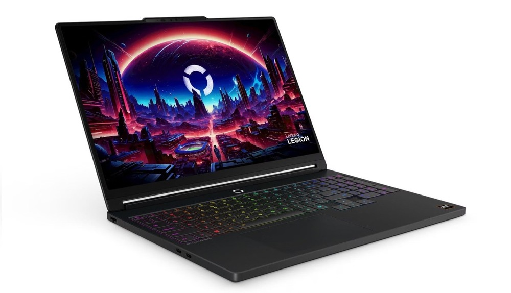 Otevřený a zapnutý notebook Lenovo Legion 5 15AGP11 otočený doprava