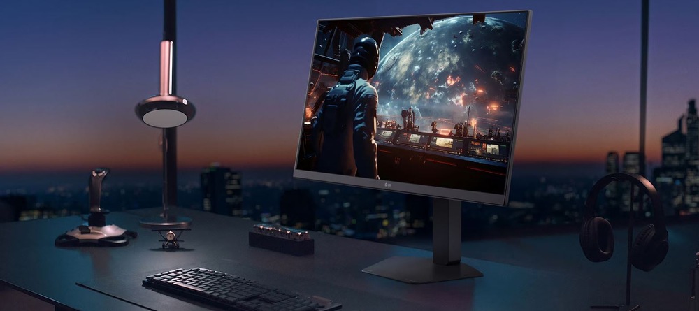 Herní monitor LG UltraGear 27G440A-B v herní sestavě