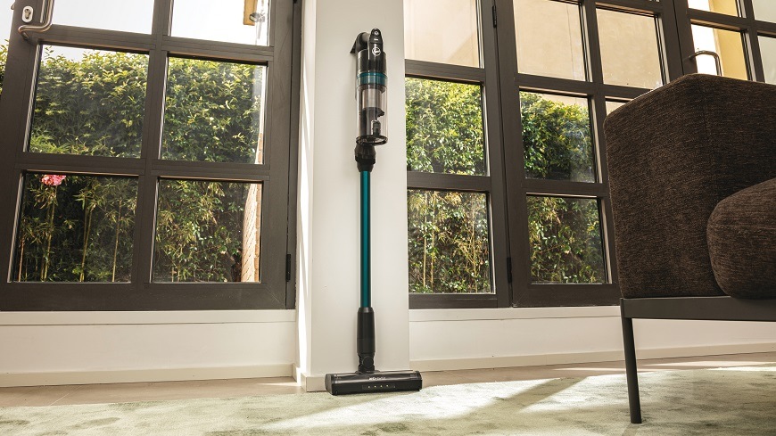 Tyčový vysavač Hoover HF1 PLUS HF1P10P 011 černý Tyčový vysavač Hoover HF1 PLUS HF1P10P 011 černý