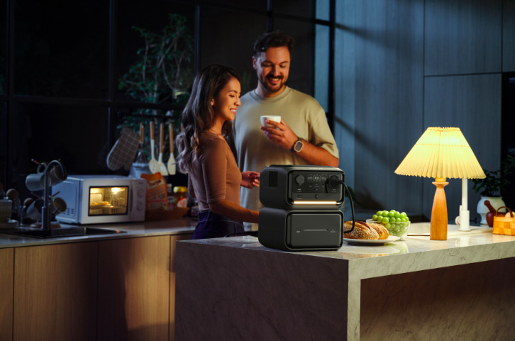 Nabíjecí stanice EcoFlow RIVER 3 Max Plus Wireless - černá