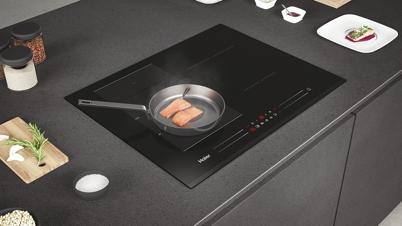 Indukční varná deska Haier Series 6 / Chef@Home HAMTP54MB1 černá