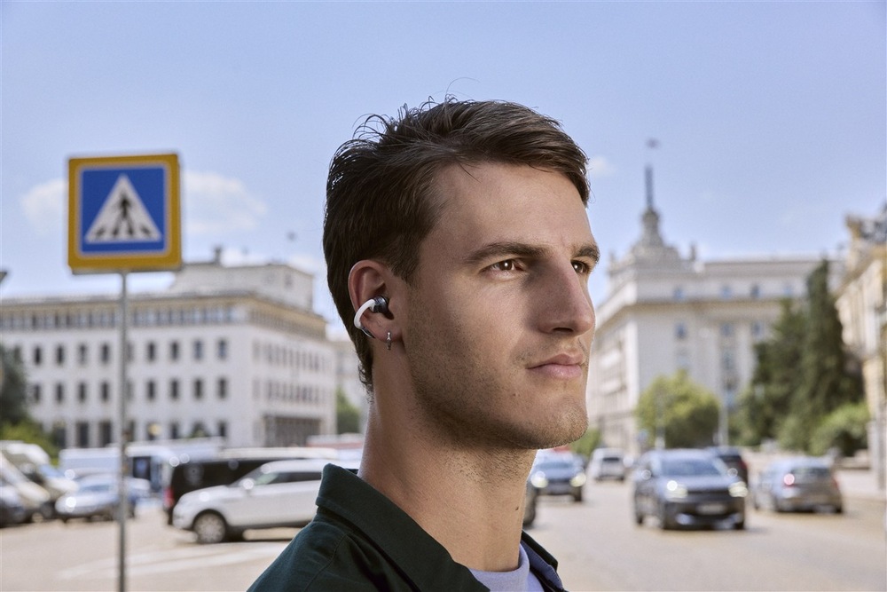 Sluchátka JBL Soundgear Clips bílá