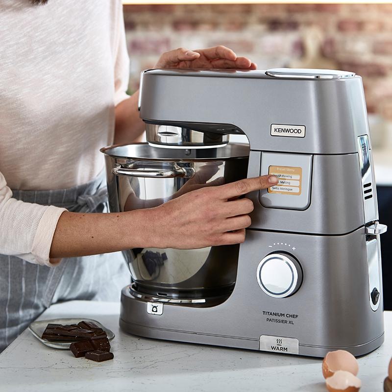 Kuchyňský robot KENWOOD Titanium Chef Patissier XL KWL90.124SI stříbrný