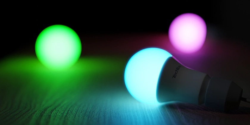 Chytrá žárovka TechToy RGB, 9W, E27, ZigBee Chytrá žárovka TechToy RGB, 9W, E27, ZigBee