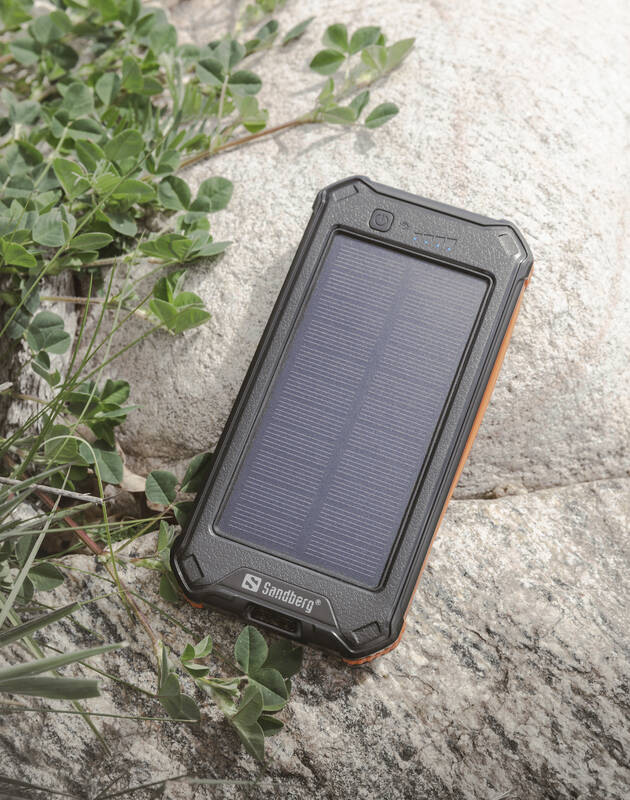 Powerbanka Sandberg 3in1 Solar 10 000 mAh černá Powerbanka Sandberg 3in1 Solar 10 000 mAh černá
