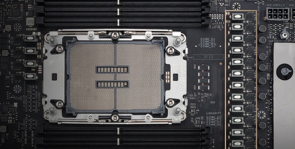 Základní deska Asus Pro WS W790E-SAGE SE černá Kaskáda 14+1+1 zajistí efektivní napájení pro výkonné komponenty