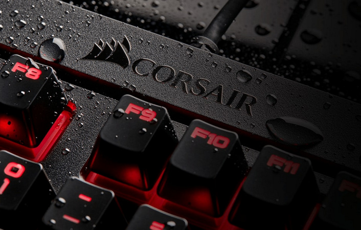 Klávesnice Corsair K68 Red LED Cherry MX Red černá