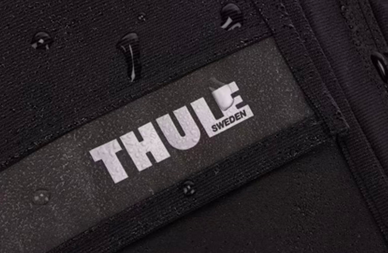 Batoh na notebook THULE Paramount Commuter 20 l černý Batoh na notebook THULE Paramount Commuter 20 l - černý
