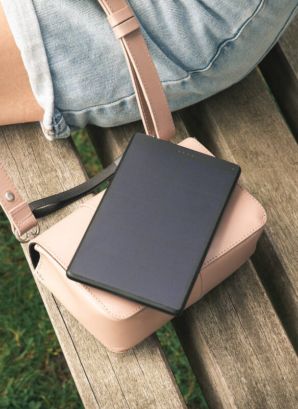 Powerbanka Sandberg Urban Solar 10 000mAh černá