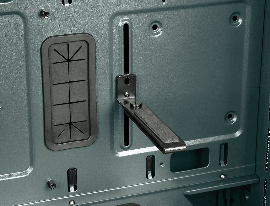 Case MSI MAG VAMPIRIC 300R černá