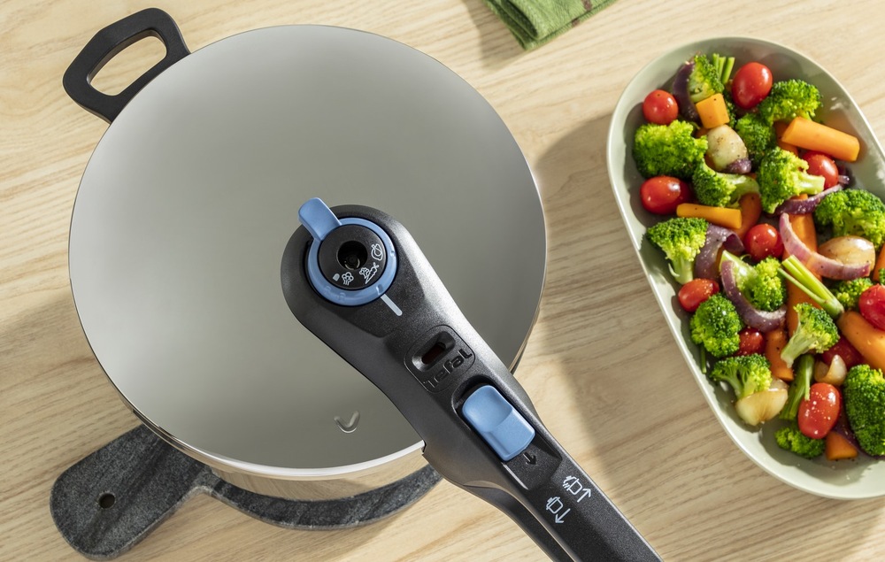 Tlakový hrnec Tefal Secure Trendy P2580402, 4 l nerez Tlakový hrnec Tefal Secure Trendy P2580402, 4 l nerez