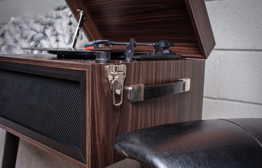 Gramofon Victrola VTA-75 Liberty hnědý Victrola VTA-75-ESP Liberty, hnědá