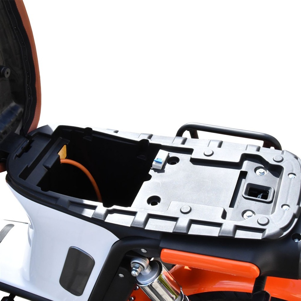 Elektroskútr RACCEWAY E-BABETA II vínový RACCEWAY E-BABETA II nabízí dojezd až 60 km