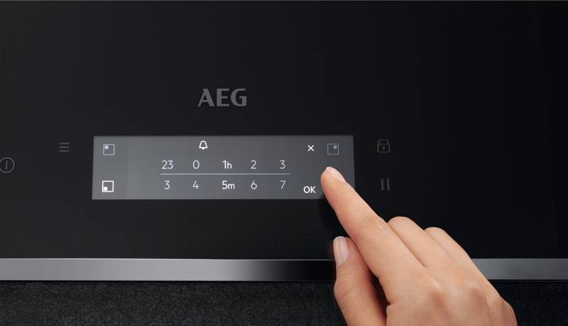 Indukční varná deska AEG série 7000 IAE64843FB černá Indukční varná deska AEG série 7000 IAE64843FB černá