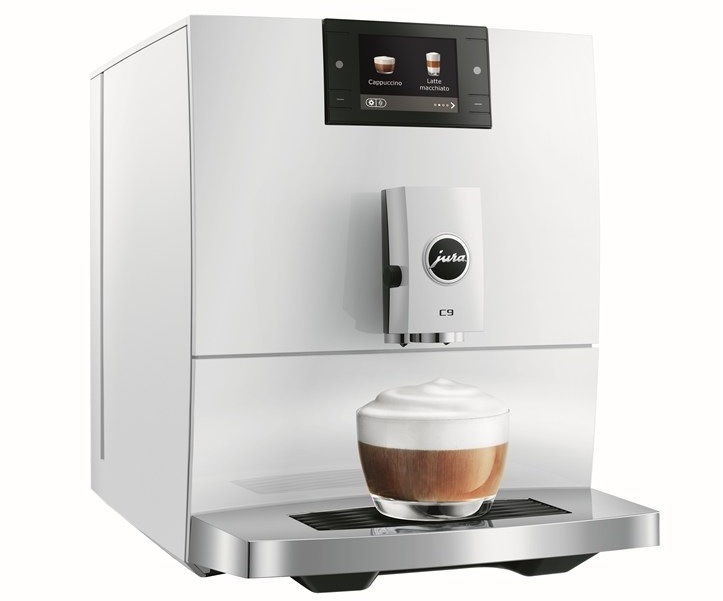 Automatický kávovar Jura C9 Piano White bílý Automatický kávovar Jura C9 Piano White připravuje do sklenice kávu s mléčnou pěnou