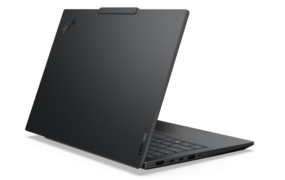 Otevřený notebook Lenovo ThinkPad E14 Gen 7 zezadu