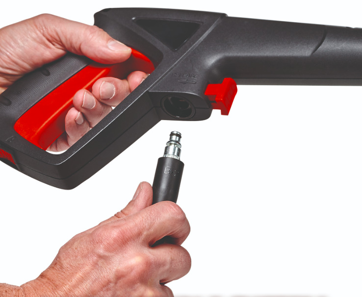 Vysokotlaký čistič Einhell Expert TC-HP 130, 4140750 Detail připojení tlakové hadice k pistoli vysokotlakého čističe Einhell Expert TC-HP 130