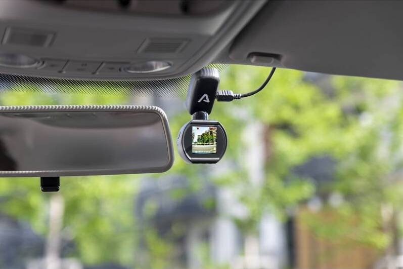 Autokamera LAMAX T4 černá Autokamera LAMAX T4 černá