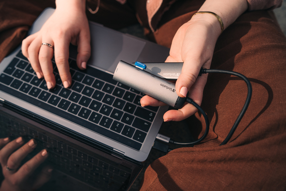 SSD externí Verbatim Vx500 1TB stříbrný Verbatim Vx500 1TB