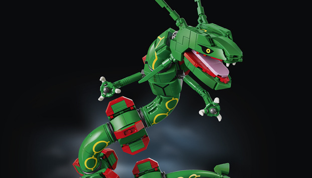 Rayquaza vysoká přes 38 cm vzniká z 1 083 dílků a díky 3D návodu potěší dospělé stavitele i sběratele.