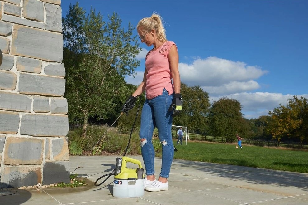 Postřikovač Ryobi ONE+ OWS1880 (bez baterie)