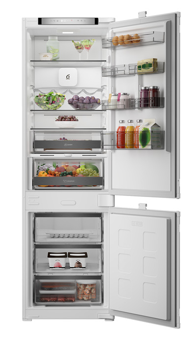Vestavná chladnička Whirlpool WHK2 5294 B7E1, NoFrost, bílá barva.