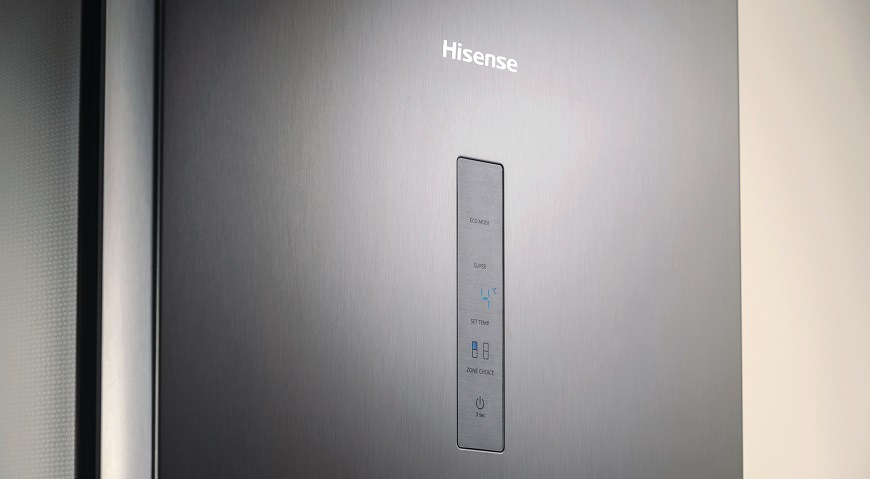 Chladnička Hisense RB645N4BIC, nerezová, kontrolní displej