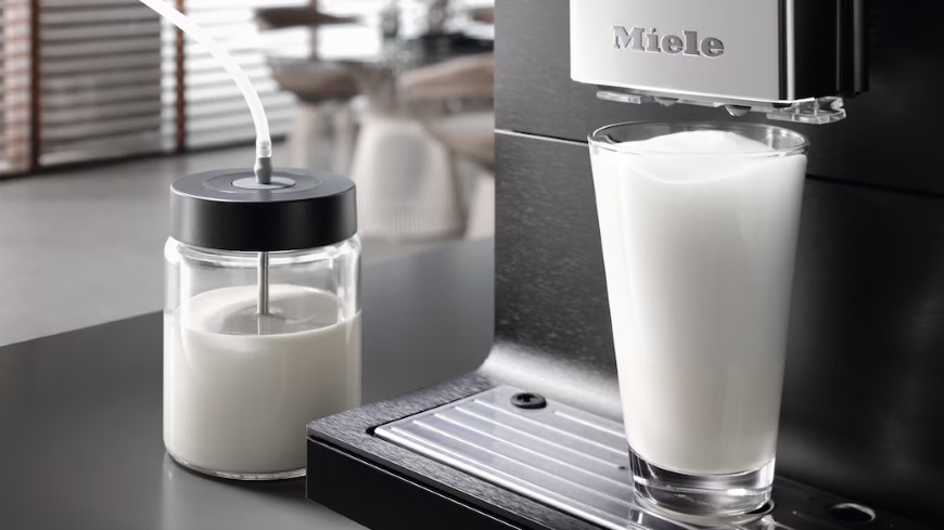 Automatický kávovar Miele CM 7350 obsidián černý