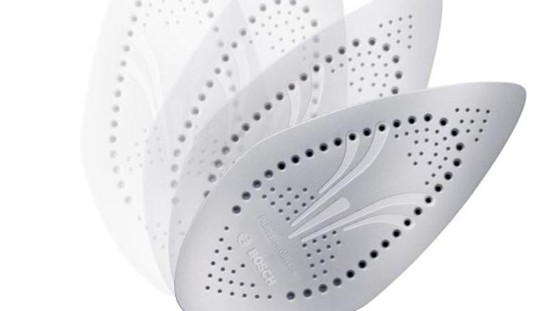 Žehlička Bosch ProHygienic TDI903231H bílá/fialová