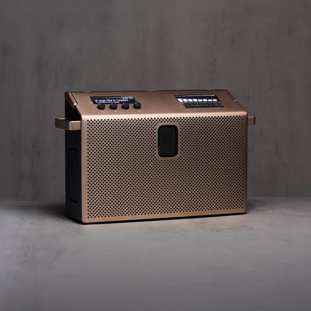 Přenosný reproduktor Mondo Speaker Large zlatý Reproduktor Mondo Speaker Large s výdrží až 8 hodin