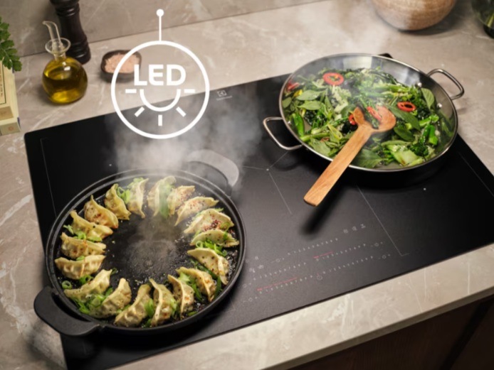 Odsavač par Electrolux Série 700 LFT819K černý Electrolux LFT819K LED osvětlením Pure Illumination