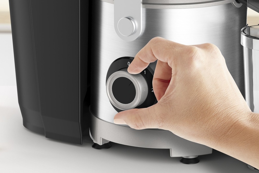 Odšťavňovač Tefal ZE660D10 černý/nerez