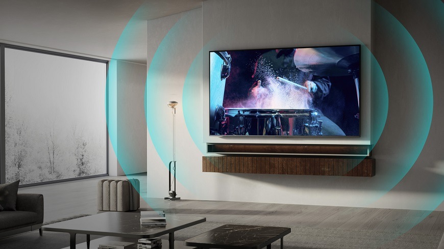TV Hisense 100U7Q, hluboké basy