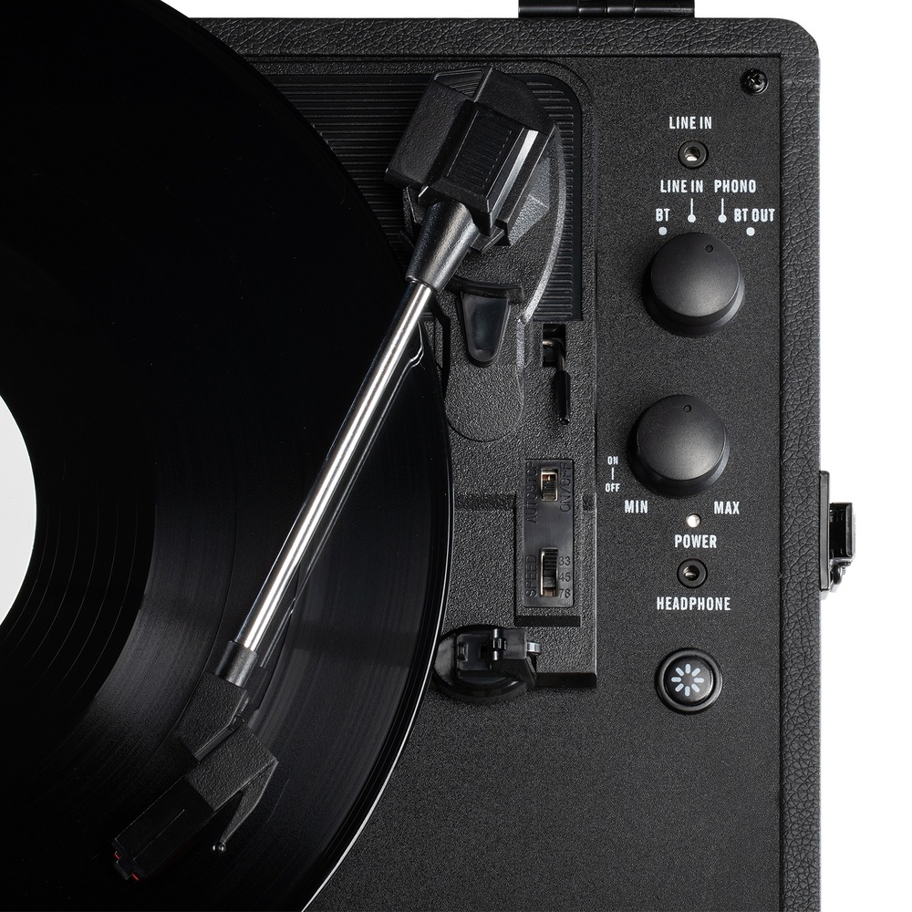 Gramofon Victrola VSC-700SB Journey černé Gramofon Victrola VSC-700SB Journey a pohled na ovládání