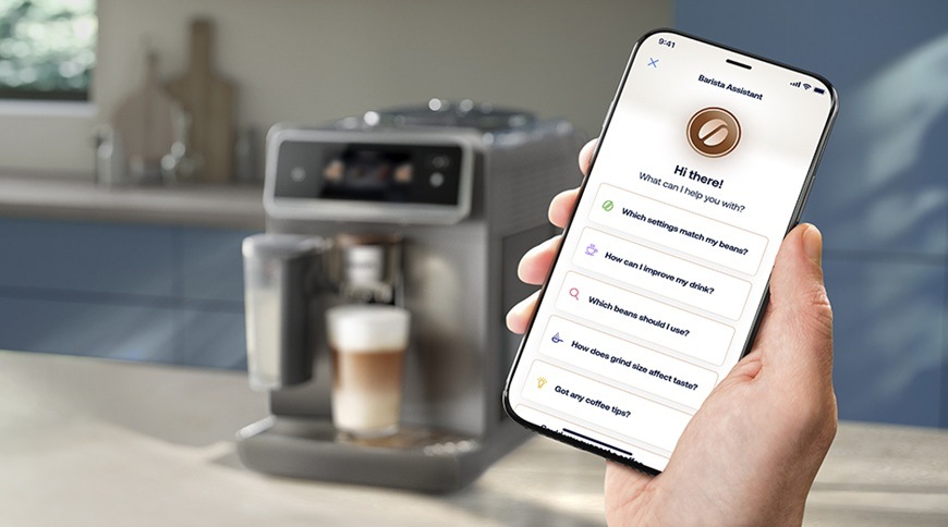 Automatický kávovar Philips 8000 Series LatteGo Pro EP8757/92 šedý Automatický kávovar Philips EP8757/92 lze propojit s mobilní aplikací, která nabízí baristické tipy, personalizovaná doporučení a pomoc s nastavením pro ještě lepší zážitek z každého šálku kávy.