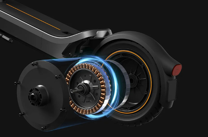Xiaomi Electric Scooter 6 Max pohání 1 100W motor