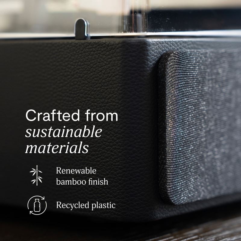 Gramofon Marley Rise Up černý/hnědý Gramofon MARLEY Rise Up z udržitelných materiálů