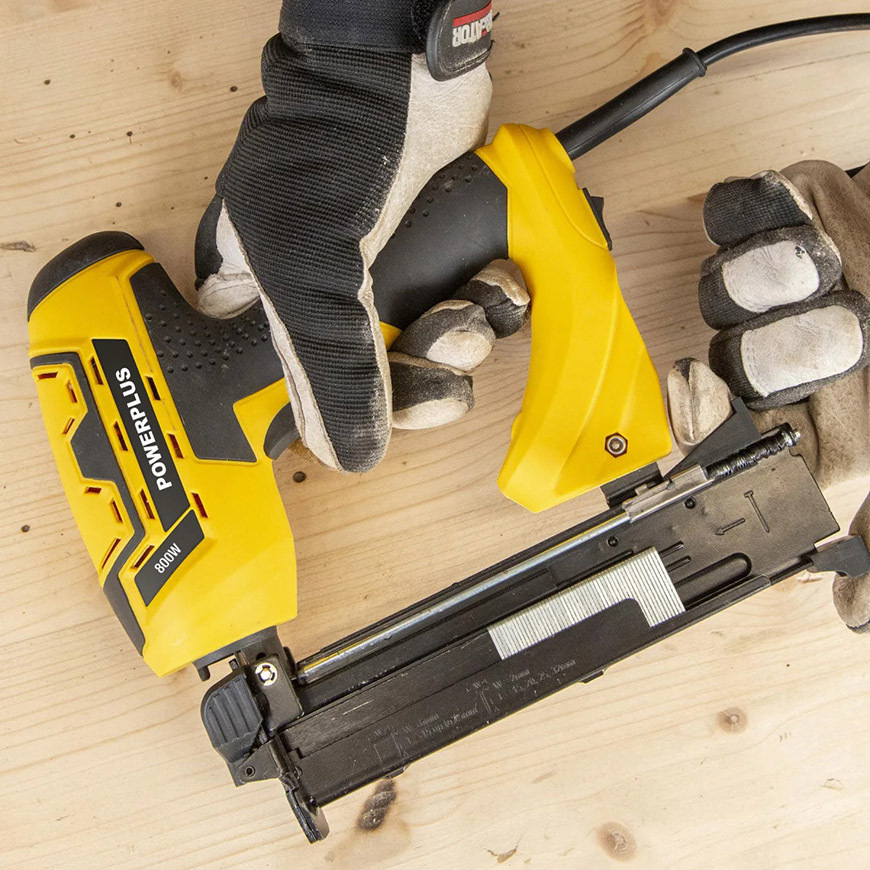Sponkovačka POWERPLUS POWX13801