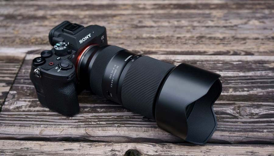 Objektiv Tamron 50-300mm F/4.5-6.3 Di III VC VXD (Sony FE) černý