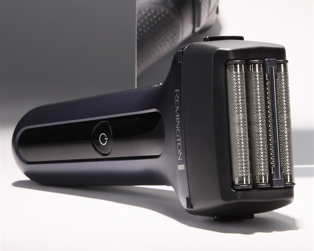 Holicí strojek Remington F7000 Style Series