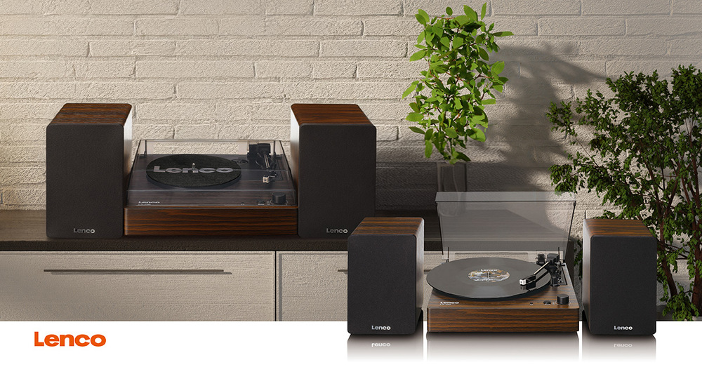 Gramofon v sobě kombinuje klasický poslech vinylu s moderními technologiemi.