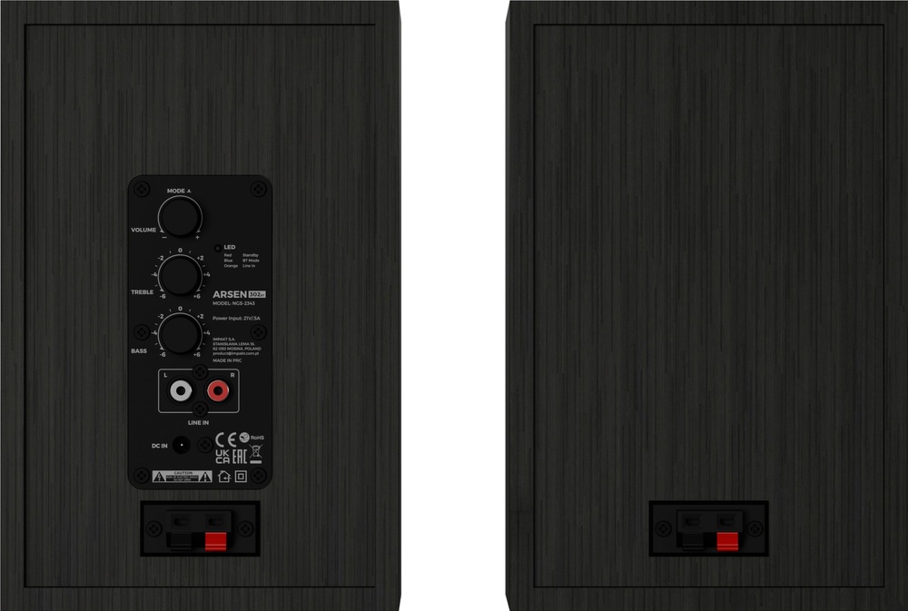 Reproduktory Genesis Arsen 302BT, 20 W černé Zadní strany obou reproduktorů. Aktivní reproduktor vlevo nabízí regulaci hlasitosti, basů a výšek, stavovou LED, stereofonní vstup RCA, napájecí konektor a svorky pro připojení pasivního reproduktoru. Ten má pouze červenou a černou reproduktorovou svorku.