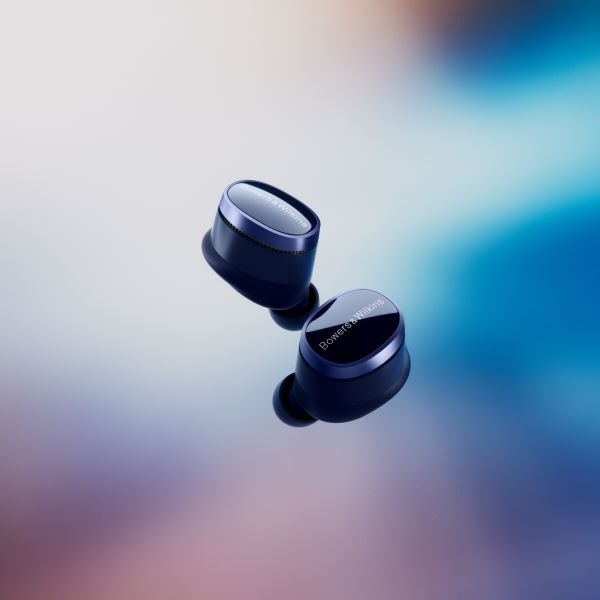 Sluchátka Bowers & Wilkins Pi8 modrá Sluchátka Bowers & Wilkins Pi8 - modrá