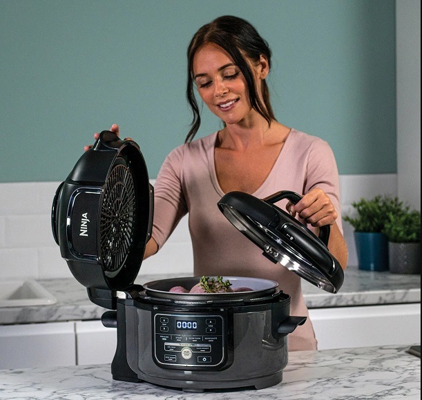 Multifunkční hrnec Ninja OP300EU Foodi Pressure 7v1 černý