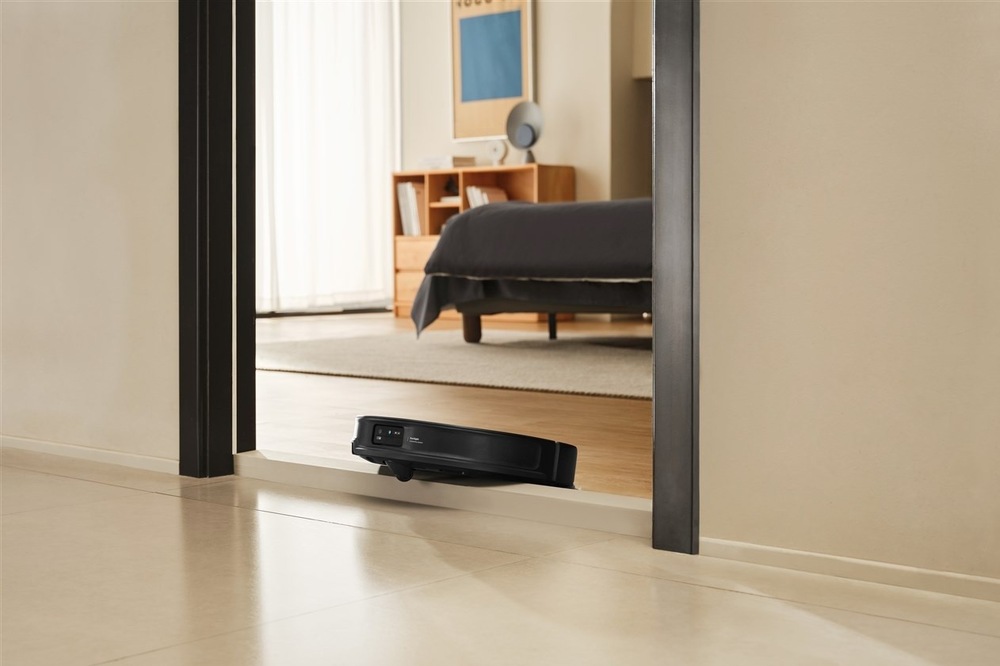 Roborock Saros 10R – robotický vysavač