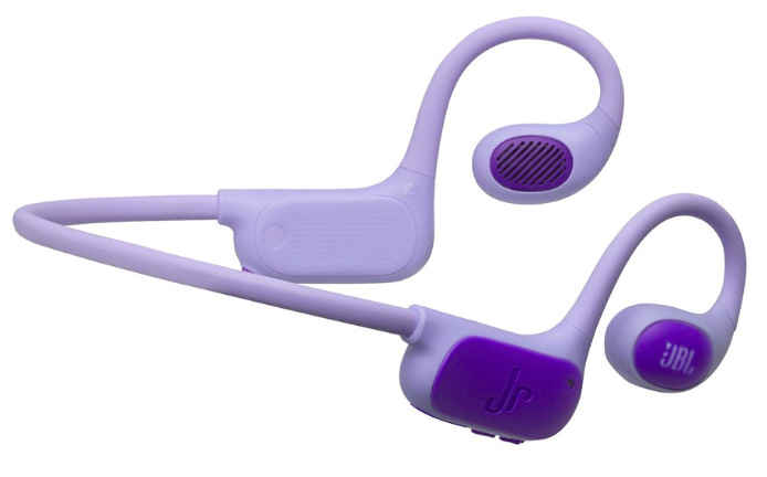 Detail uchycení za ucho a zvukového výdechu dětských sluchátek JBL Junior FREE