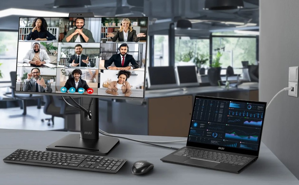 Monitor MSI PRO MP245PDG E14 černý Monitor MSI PRO MP245PDG E14 při videohovoru a práci s notebookem