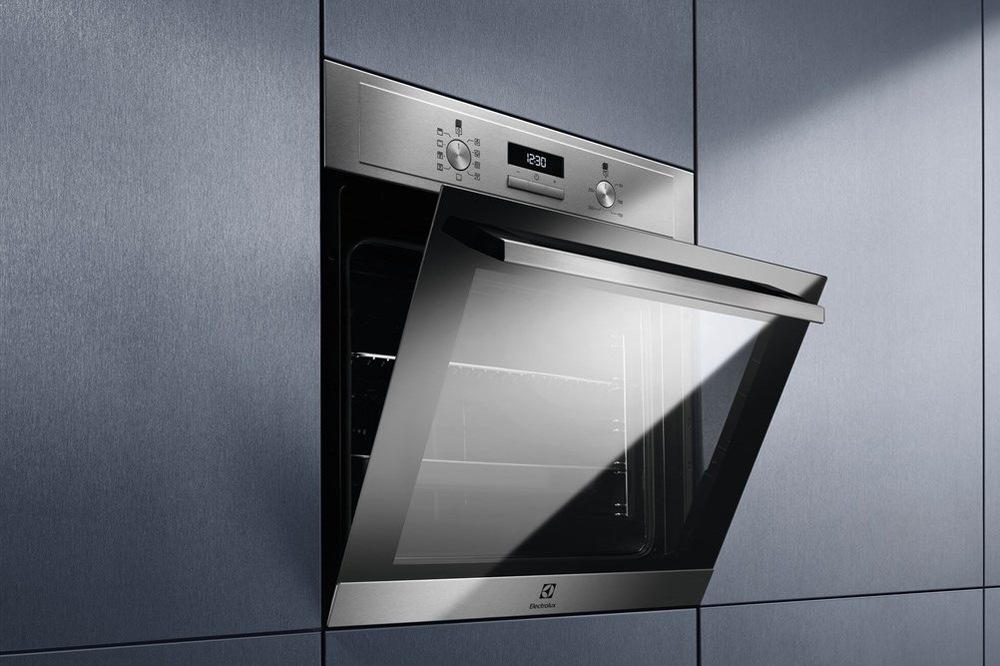 Trouba Electrolux 600 FLEX EOF3H50BX černá/nerez